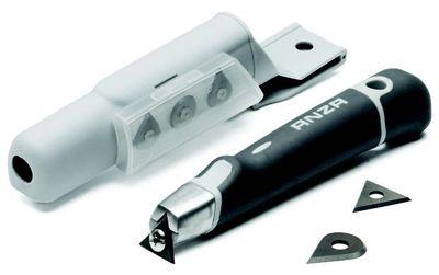 Malá škrabka s pouzdrem, ANZA